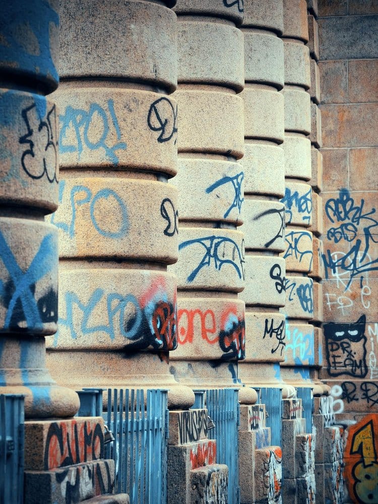 Soda blasting graffiti removal results by Kronox Services